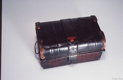 Medical chest used for the BANZARE expedition