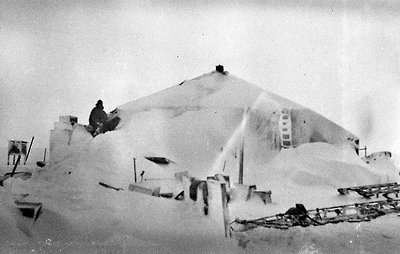 A heavy fall of snow just after completion of the hut at &amp;amp;#039;The Grottoes&amp;amp;#039;
